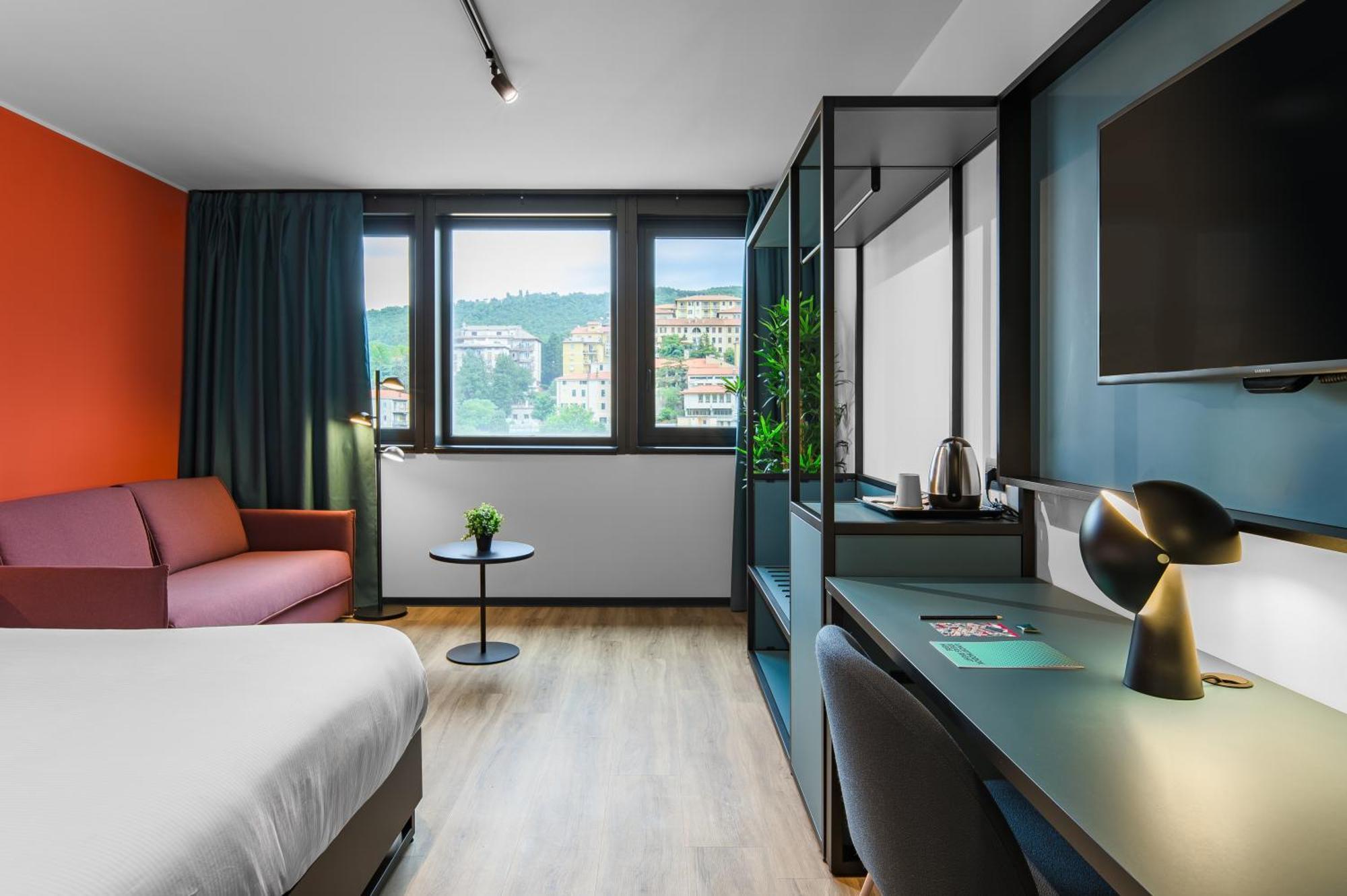 Cx Giulia Hotel 3*